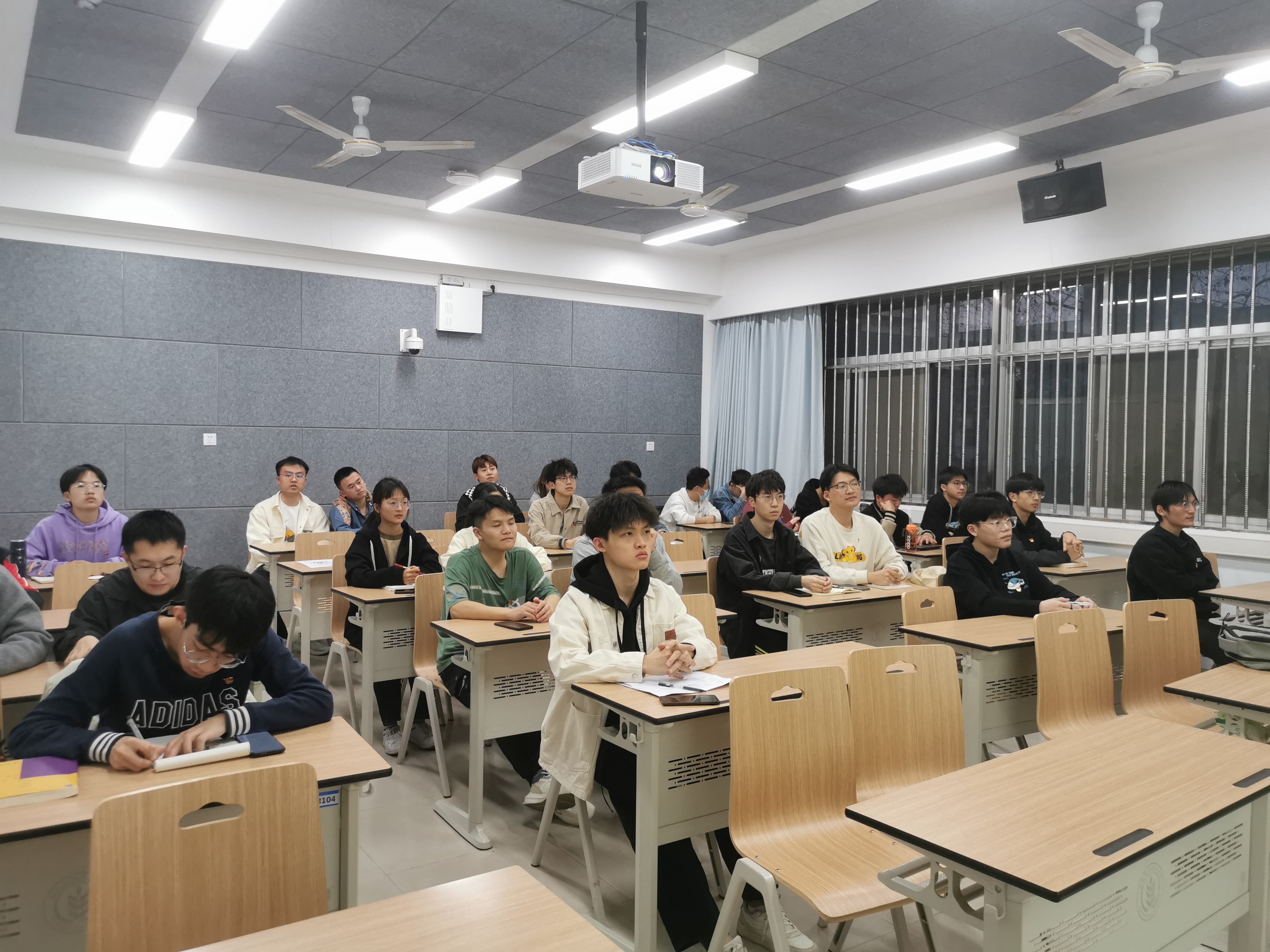 4f9b17fff0f44b86bcfd54f67a9d77e7.jpg 4f9b17fff0f44b86bcfd54f67a9d77e7.jpg